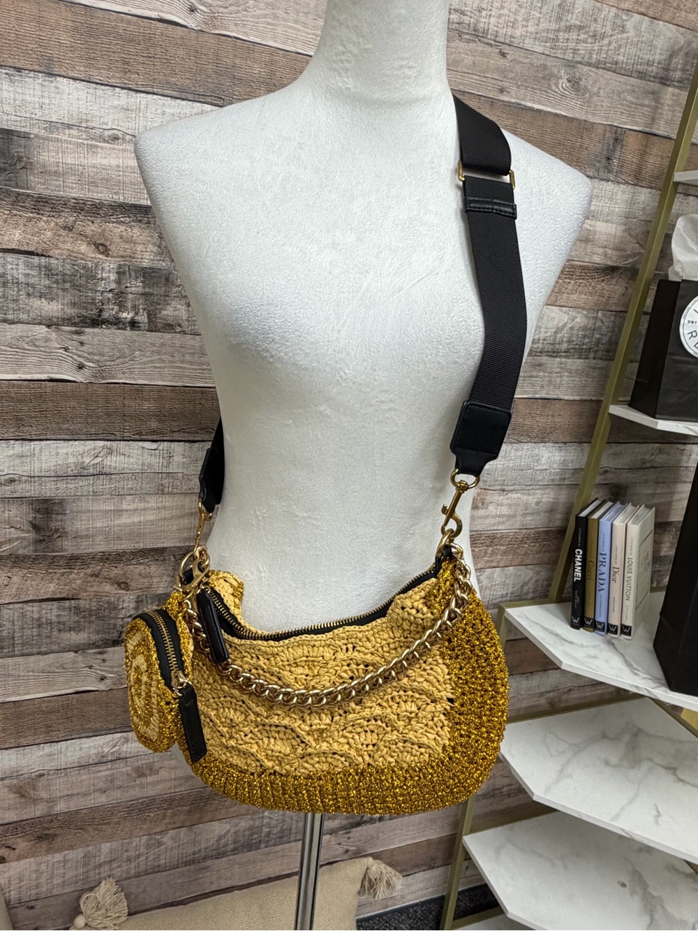 Kurt Geiger London Gold Metallic Crossbody OS - Picture 4 of 8